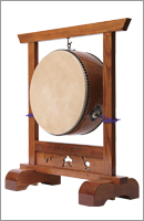 Hira Daiko on hanging stand