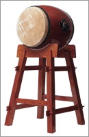 Nagadou Daiko on four-legged stand